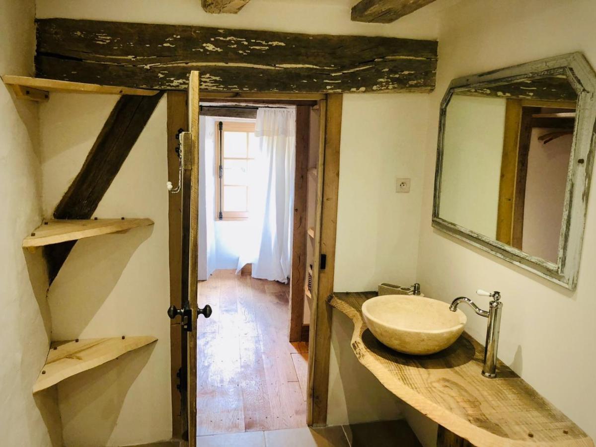 Manoir De La Basse-Cour Bed & Breakfast Asnieres-sur-Vegre Eksteriør bilde