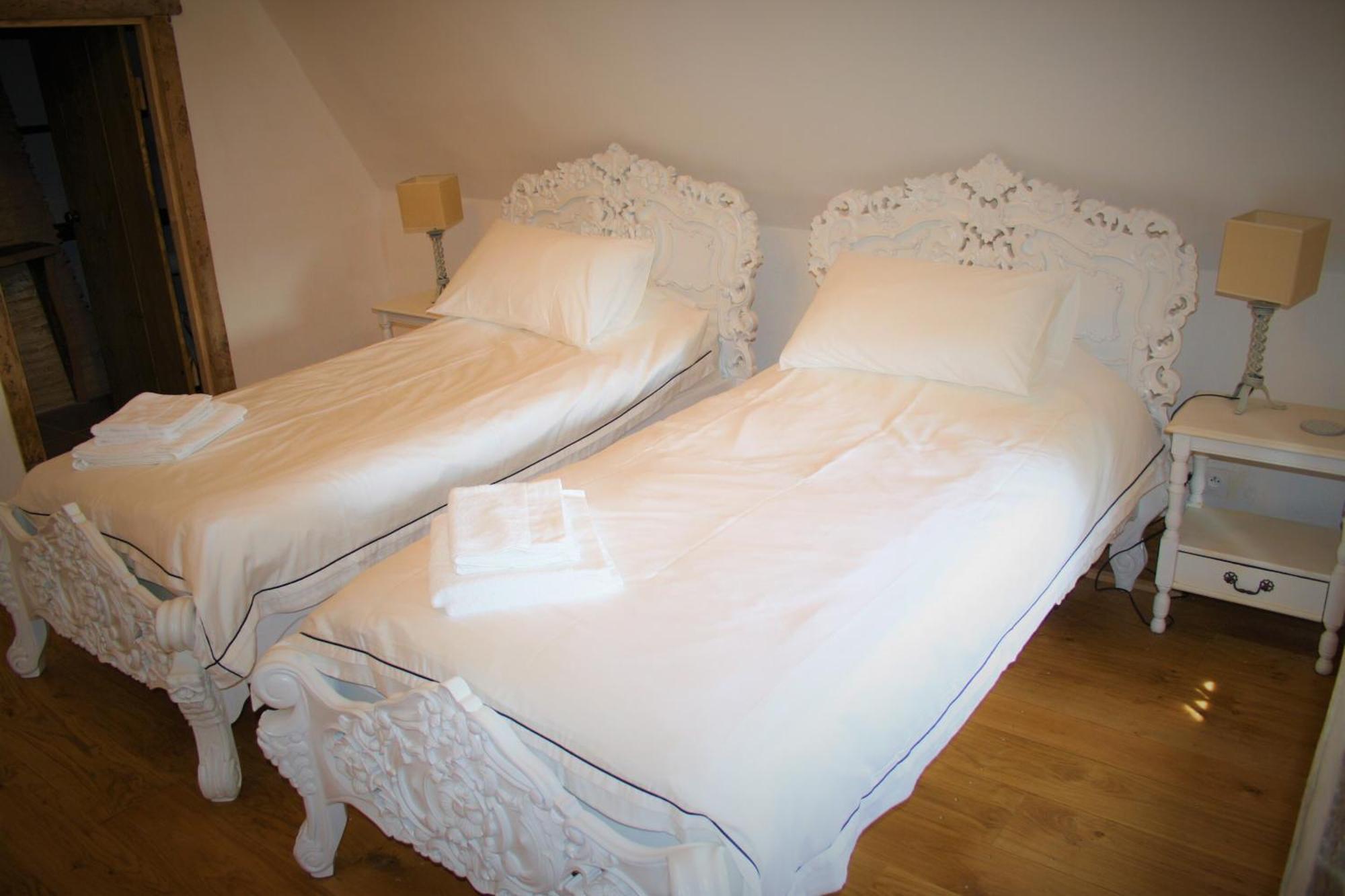 Manoir De La Basse-Cour Bed & Breakfast Asnieres-sur-Vegre Eksteriør bilde