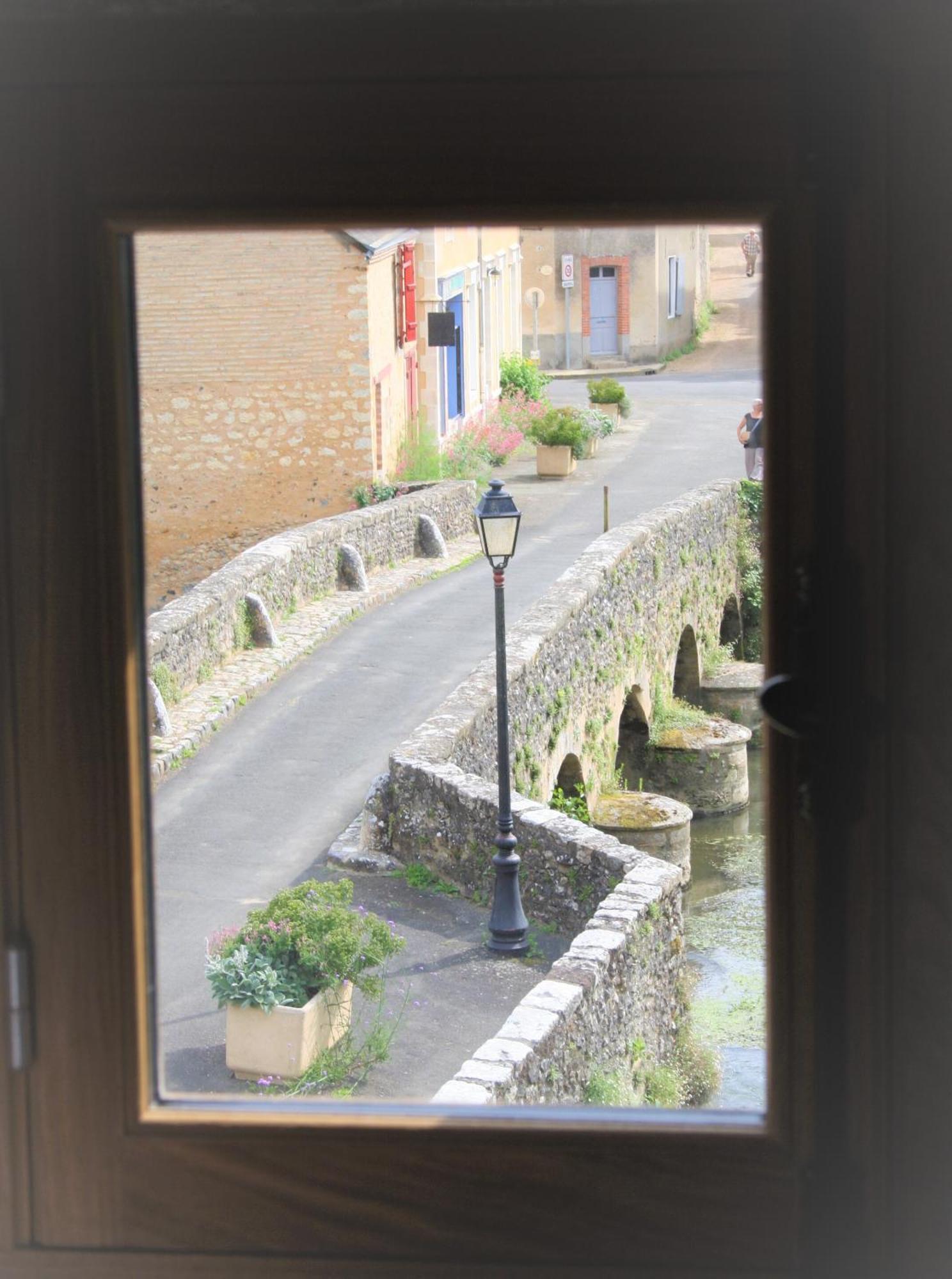 Manoir De La Basse-Cour Bed & Breakfast Asnieres-sur-Vegre Eksteriør bilde