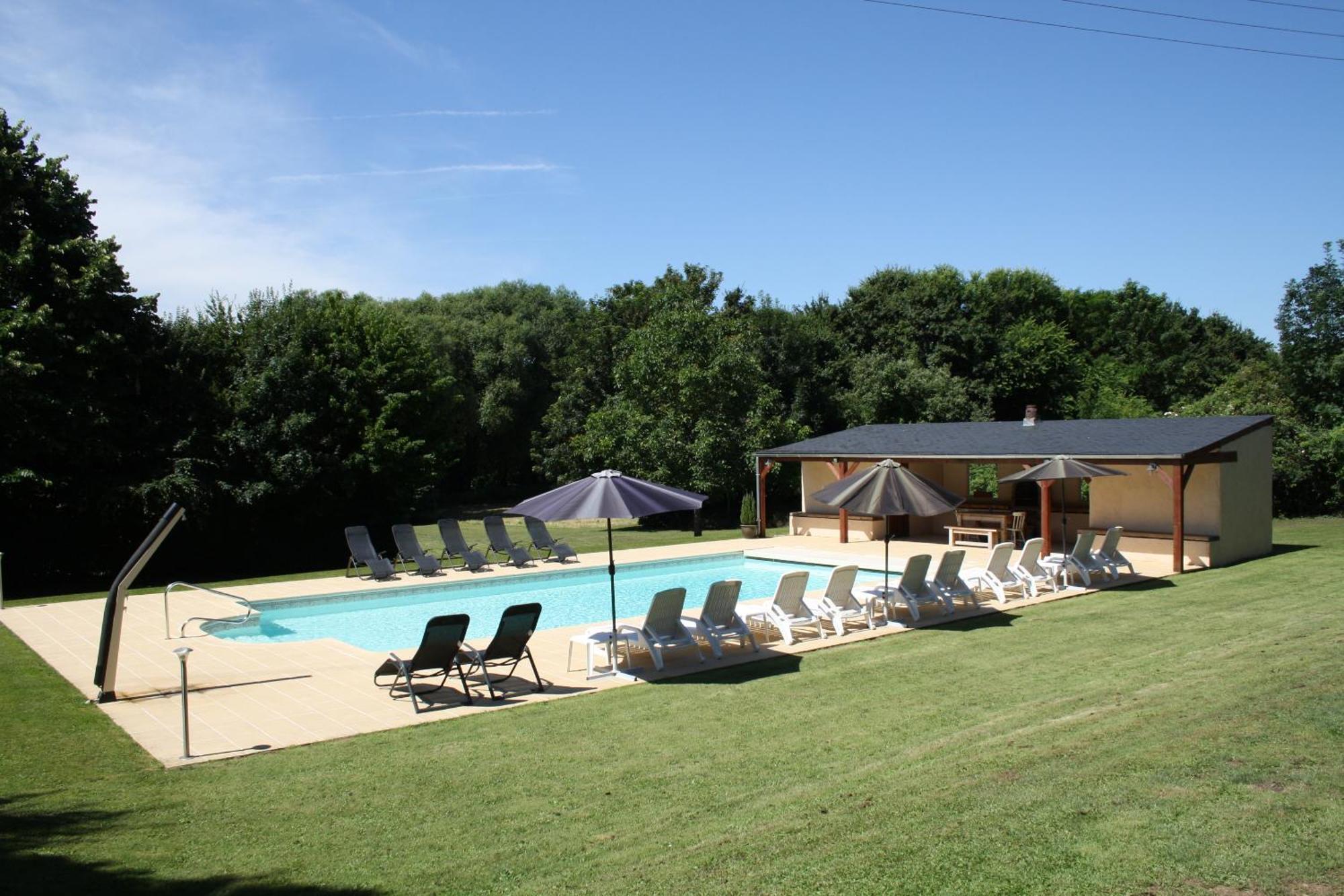 Manoir De La Basse-Cour Bed & Breakfast Asnieres-sur-Vegre Eksteriør bilde